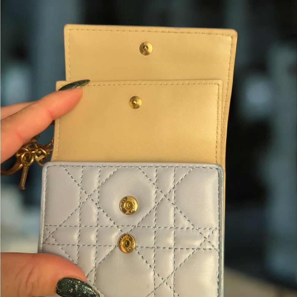 Lady Dior Lotus Wallet
Light Blue Cannage Lambskin - Picture 7 of 8